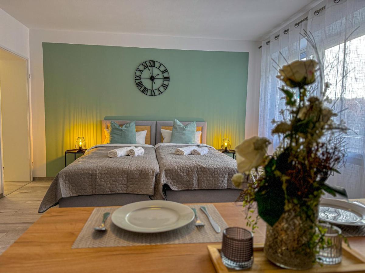Immostay #6 - Ferienhaus 4 Zimmer Fuer 8 Personen, Wifi & Zentrum BRE Eksteriør billede