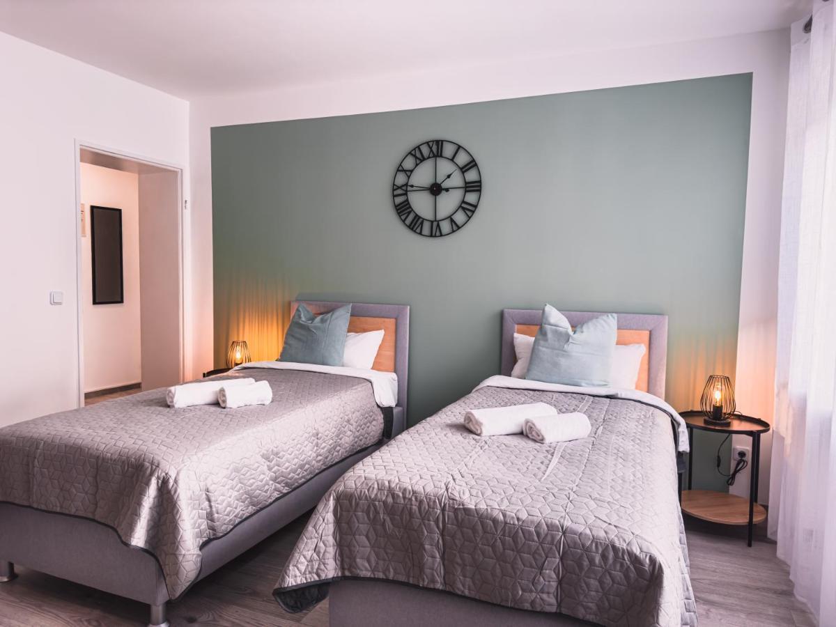 Immostay #6 - Ferienhaus 4 Zimmer Fuer 8 Personen, Wifi & Zentrum BRE Eksteriør billede