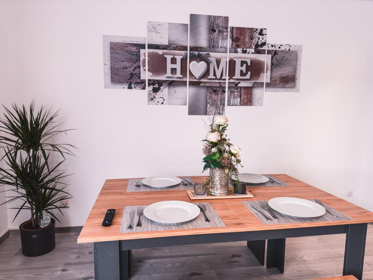 Immostay #6 - Ferienhaus 4 Zimmer Fuer 8 Personen, Wifi & Zentrum BRE Eksteriør billede