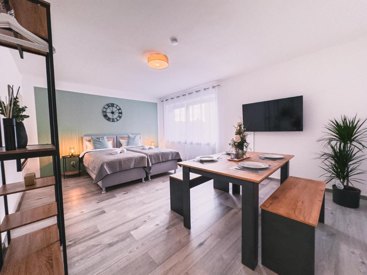 Immostay #6 - Ferienhaus 4 Zimmer Fuer 8 Personen, Wifi & Zentrum BRE Eksteriør billede