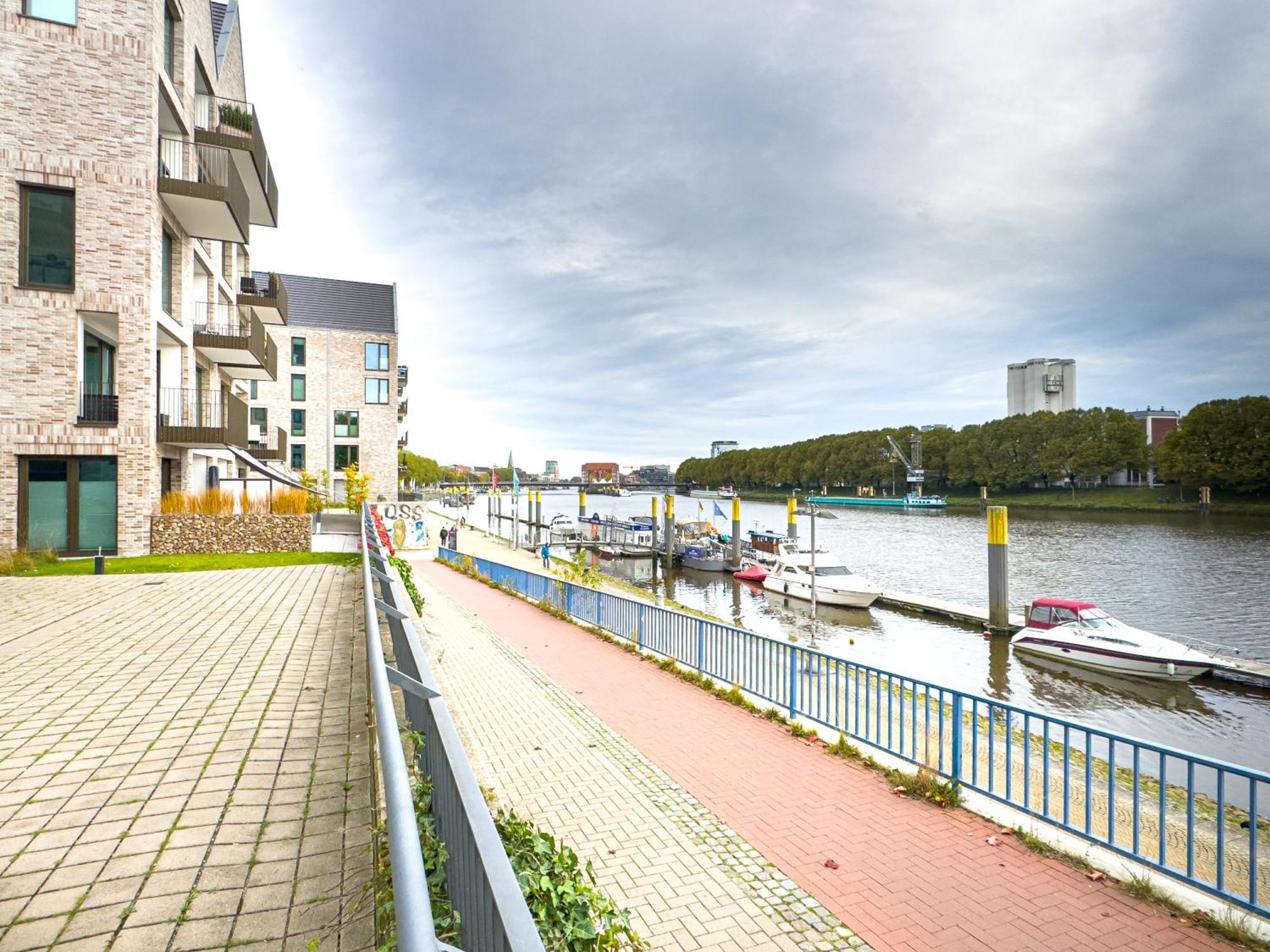 Immostay #6 - Ferienhaus 4 Zimmer Fuer 8 Personen, Wifi & Zentrum BRE Eksteriør billede